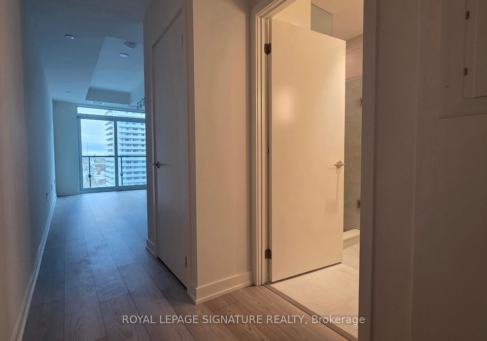 120-broadway-avenue-toronto-ontario-c12537014