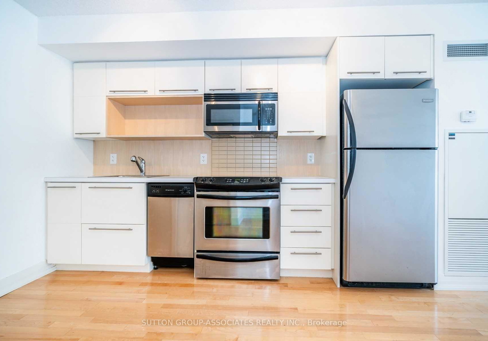 25-carlton-street-toronto-ontario-c12537020