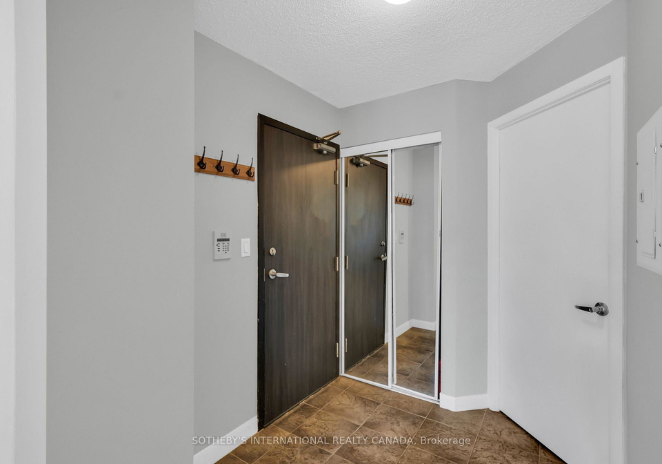 210-victoria-street-toronto-ontario-c12537232