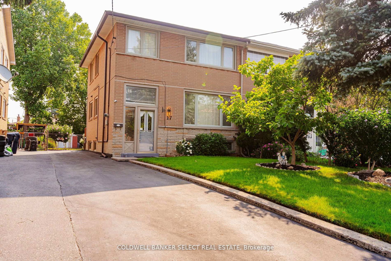 17-garthdale-court-toronto-ontario-c12537972