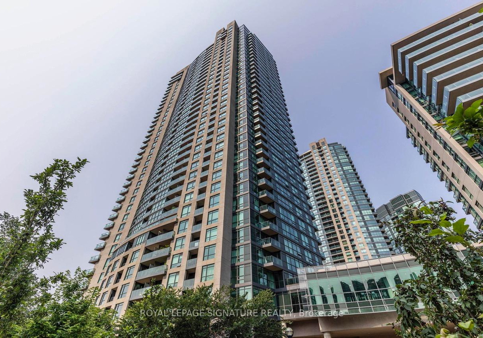 215-fort-york-boulevard-toronto-ontario-c12538178