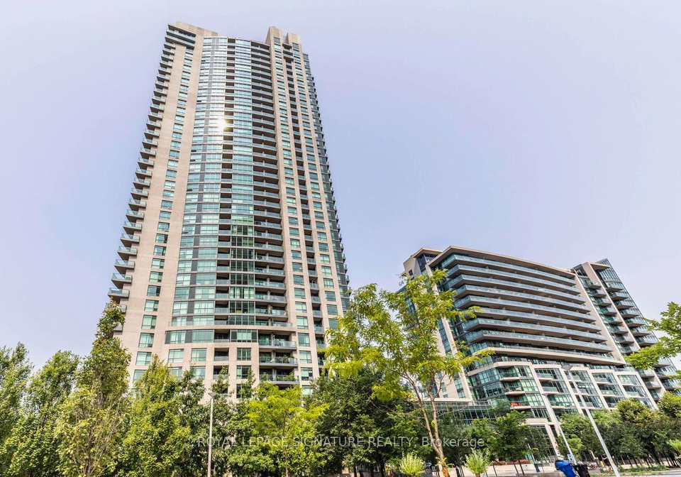 215-fort-york-boulevard-toronto-ontario-c12538178