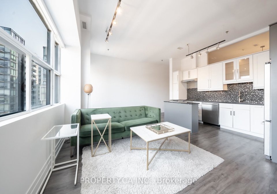 700-king-street-w-toronto-ontario-c12538444