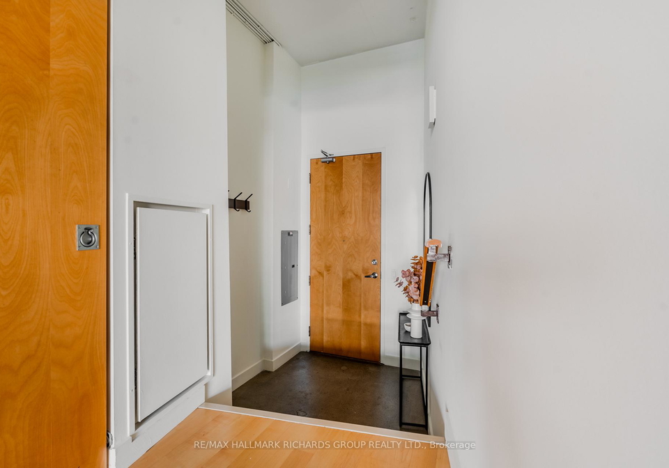 155-dalhousie-street-toronto-ontario-c12538714