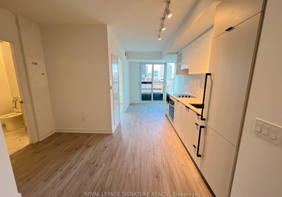 252-church-street-toronto-ontario-c12538922
