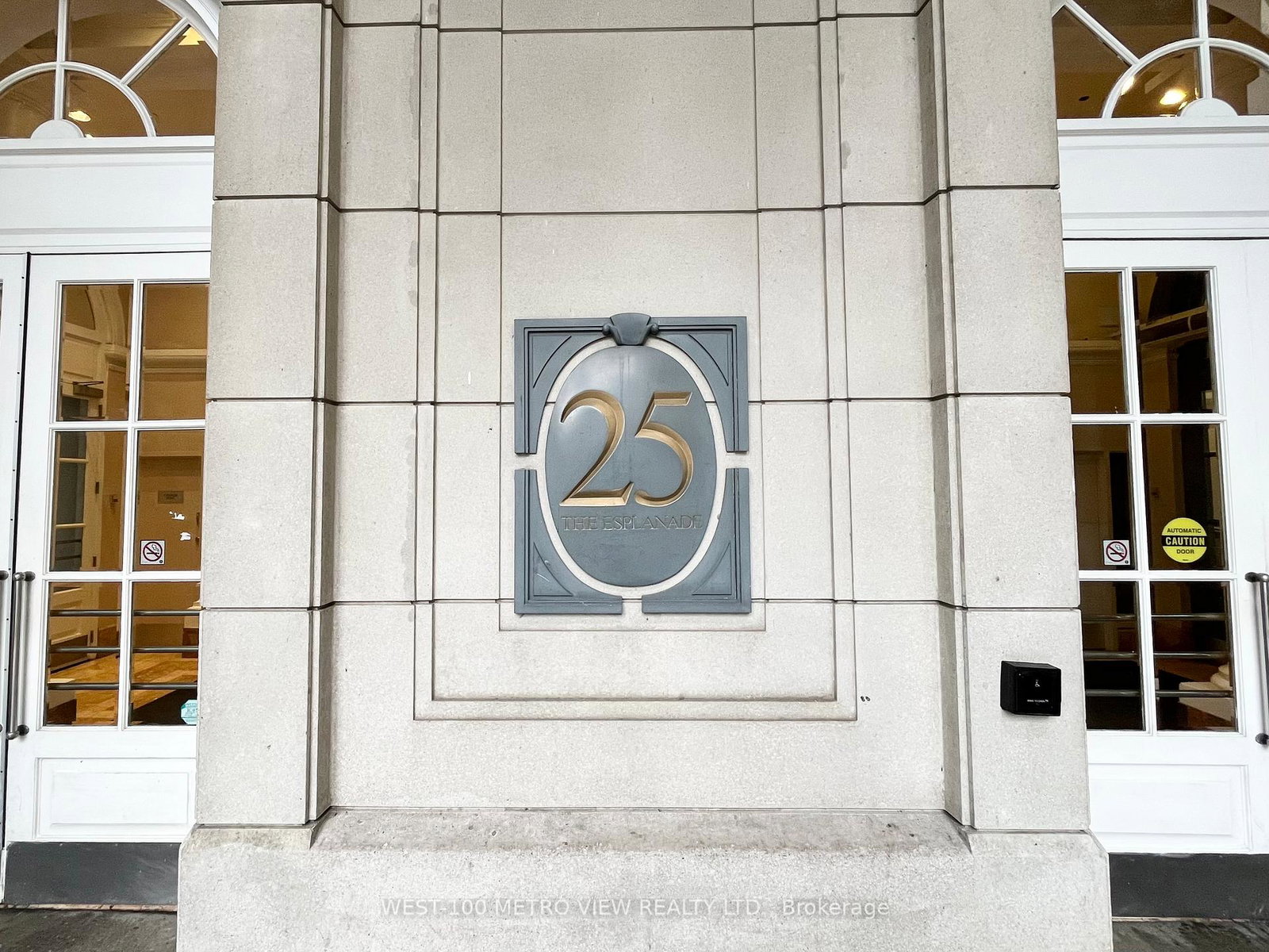 25-the-esplanade-toronto-ontario-c12539356