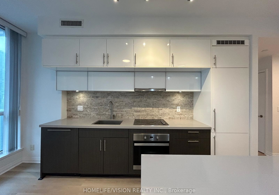 8-mercer-street-toronto-ontario-c12540064