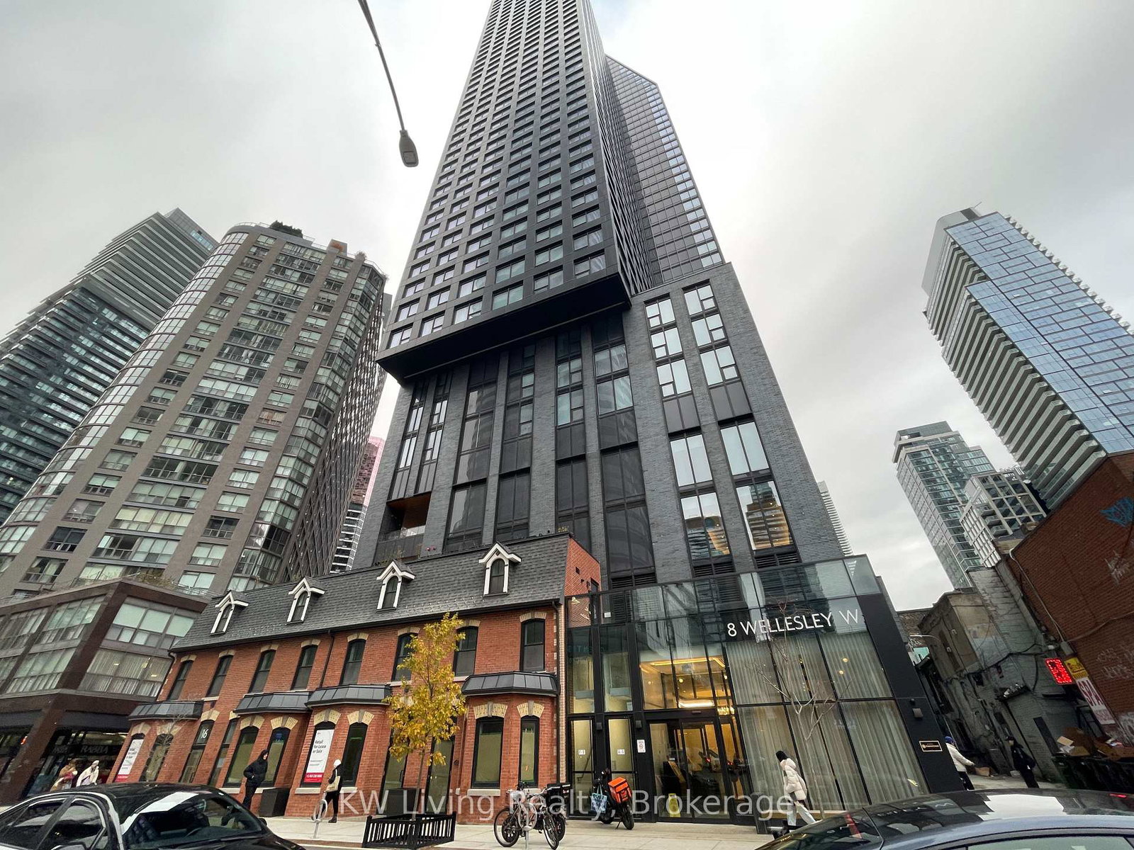 8-wellesley-street-w-toronto-ontario-c12541248
