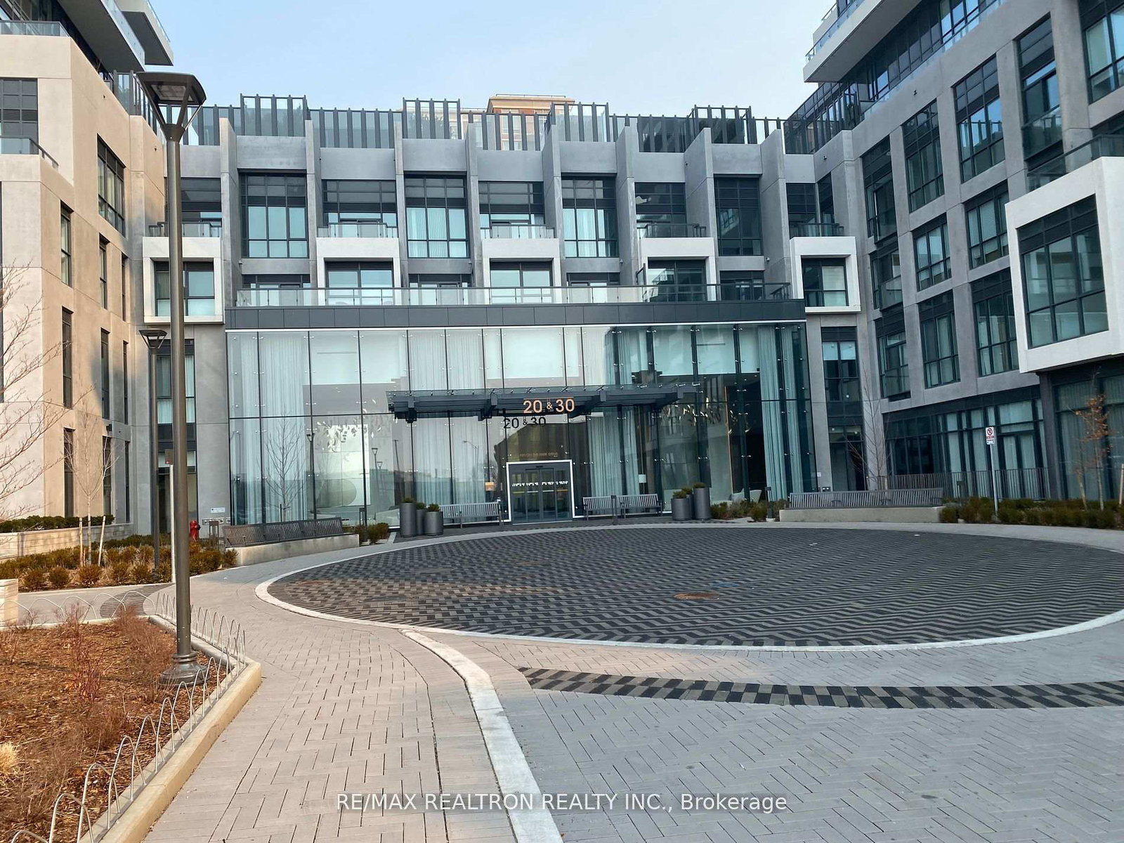 20-inn-on-the-park-drive-north-york-ontario-c12541336