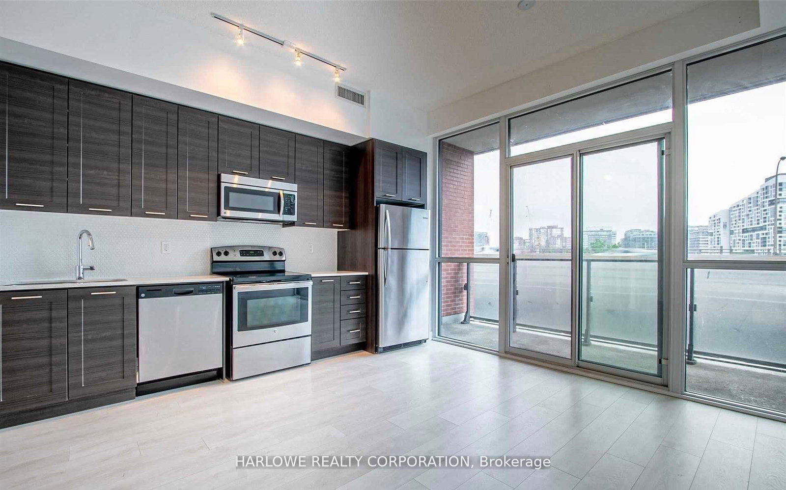 50-bruyeres-mews-toronto-ontario-c12541472