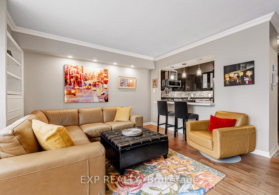 33-harbour-square-toronto-ontario-c12541820
