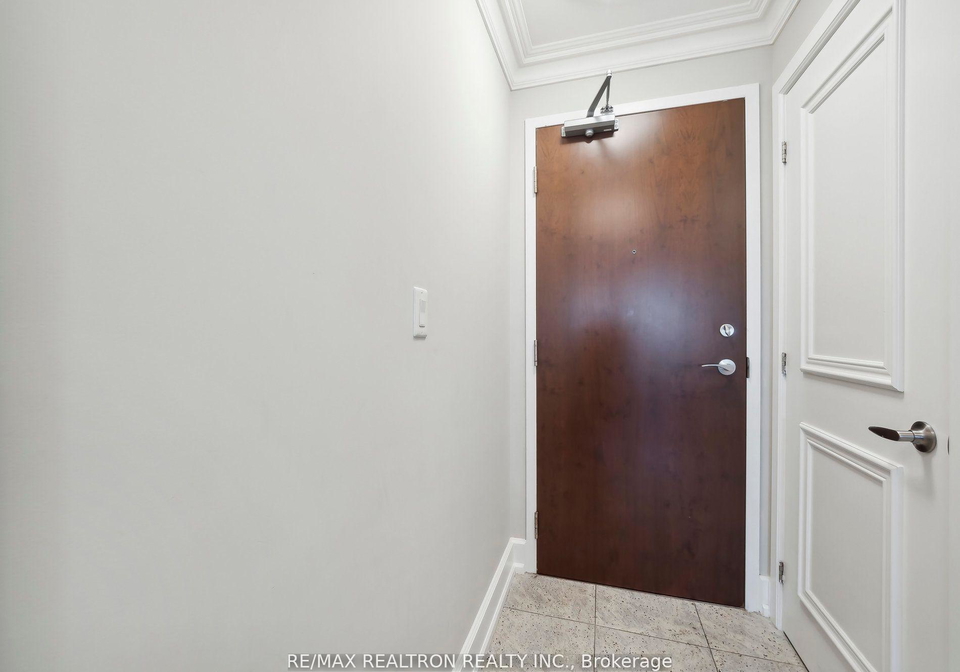 650-sheppard-avenue-e-north-york-ontario-c12541888