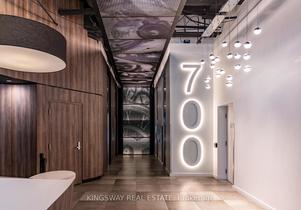 700-king-street-w-toronto-ontario-c12542022
