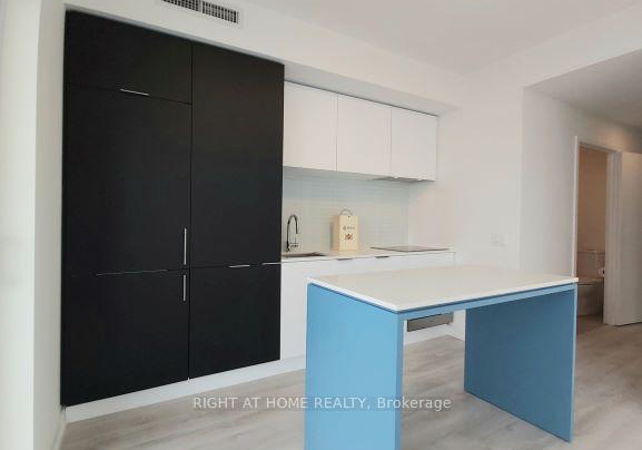 33-helendale-avenue-toronto-ontario-c12542050