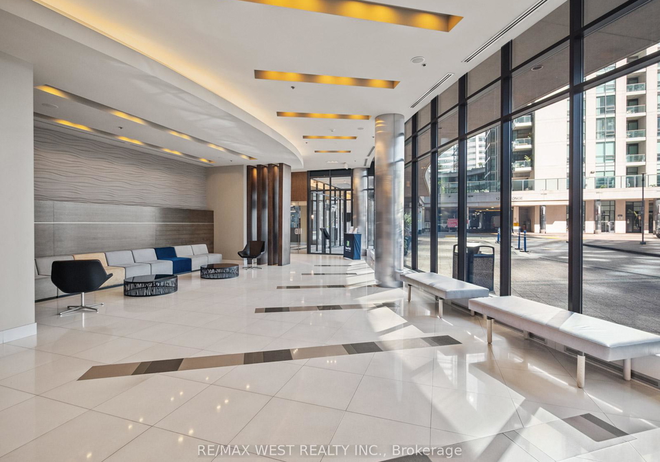 18-harbour-street-n-toronto-ontario-c12542252