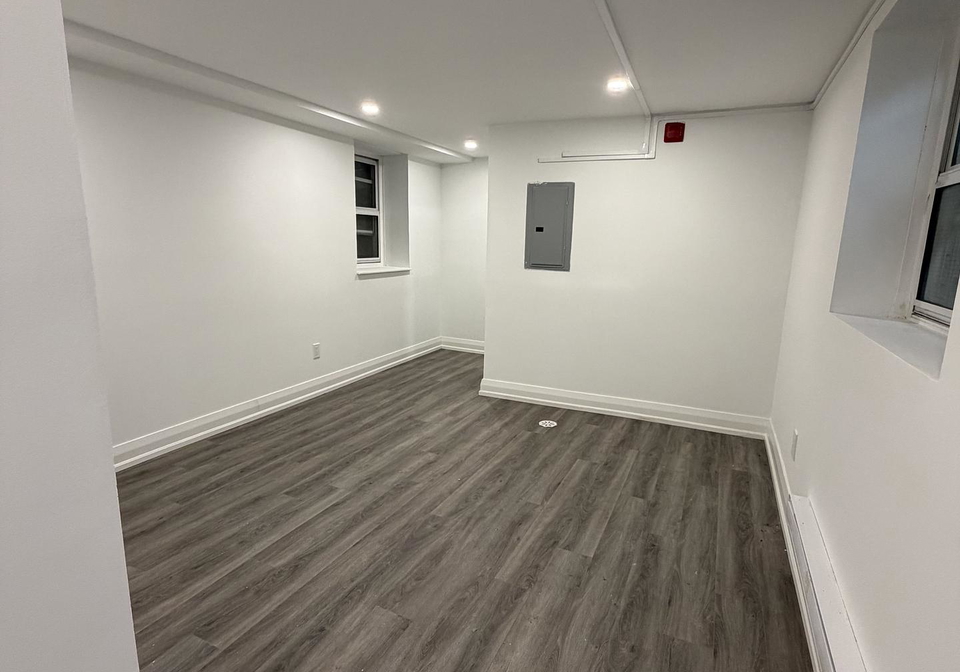 219-jarvis-street-toronto-ontario-c12542348