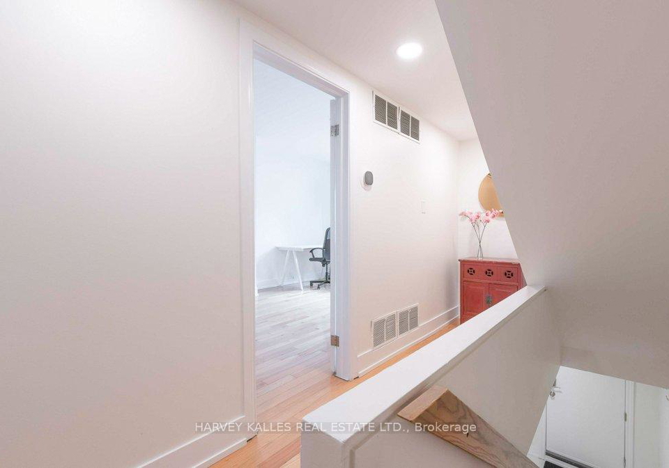 148-collier-street-toronto-ontario-c12542642