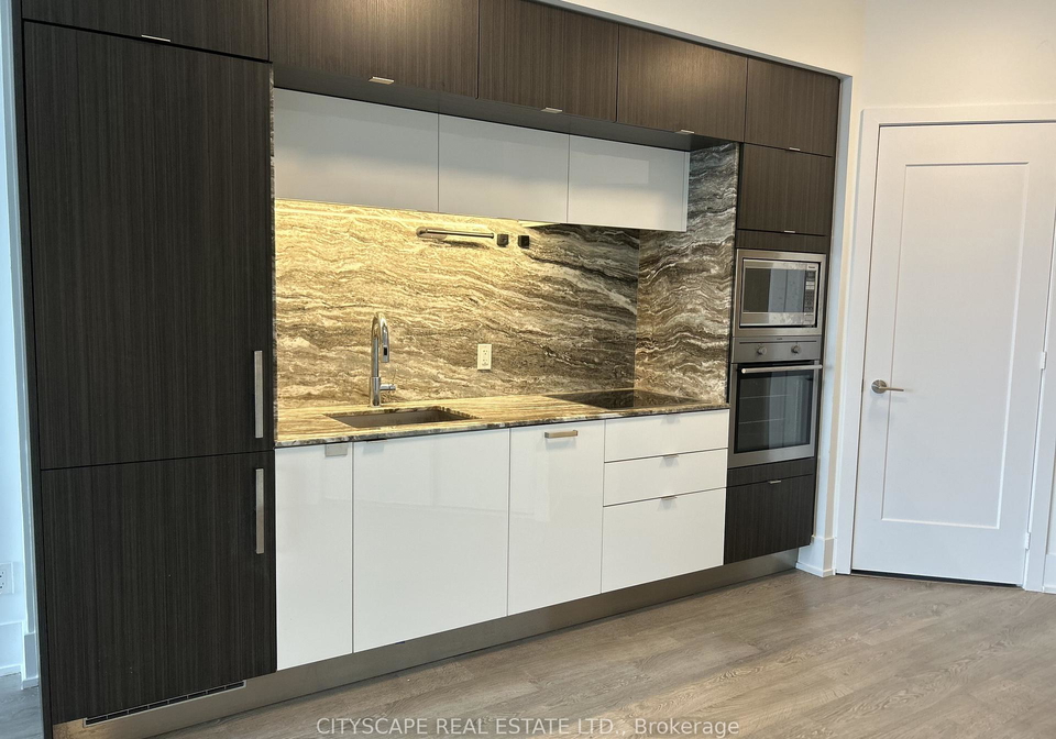 1-edgewater-drive-toronto-ontario-c12542784