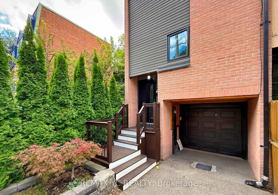 242-milan-street-toronto-ontario-c12543078