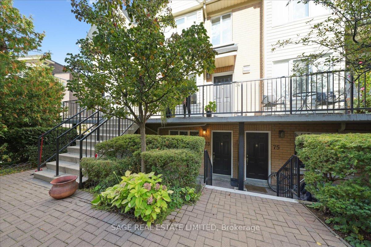 208-niagara-street-toronto-ontario-c12543180
