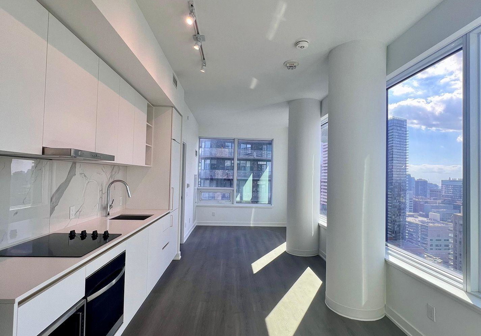 8-wellesley-street-w-toronto-ontario-c12543402