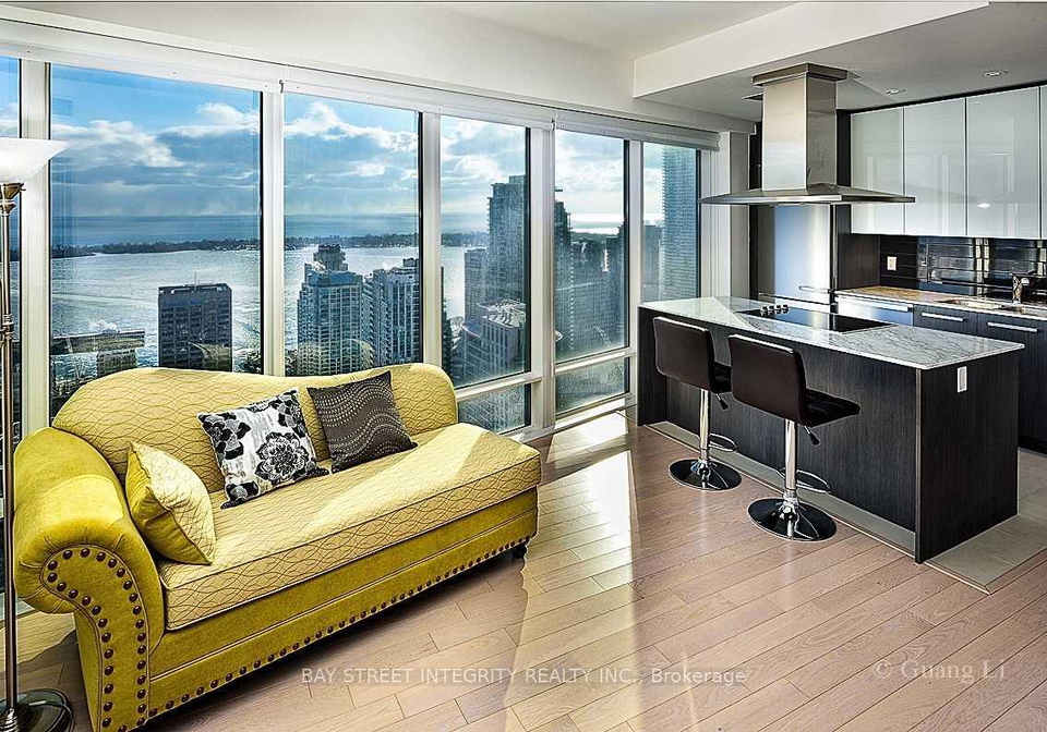 8-the-esplanade-toronto-ontario-c12543842