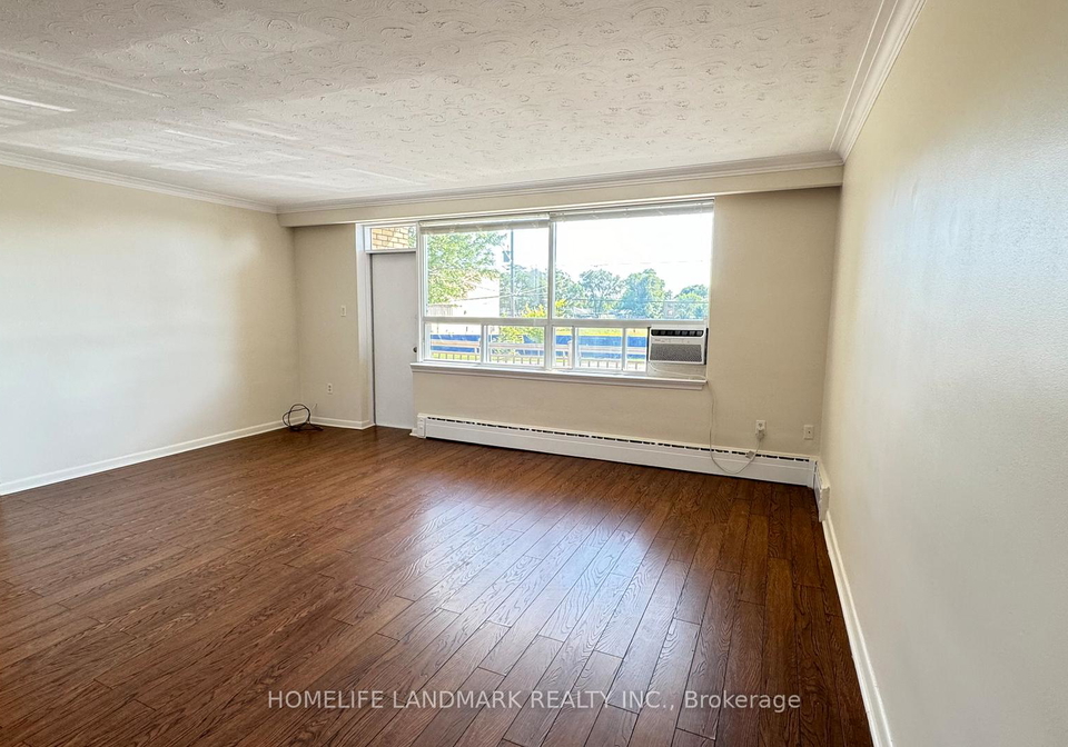 242-wilmington-avenue-toronto-ontario-c12544886