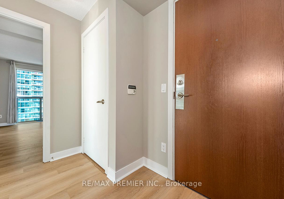 80-western-battery-road-toronto-ontario-c12544948