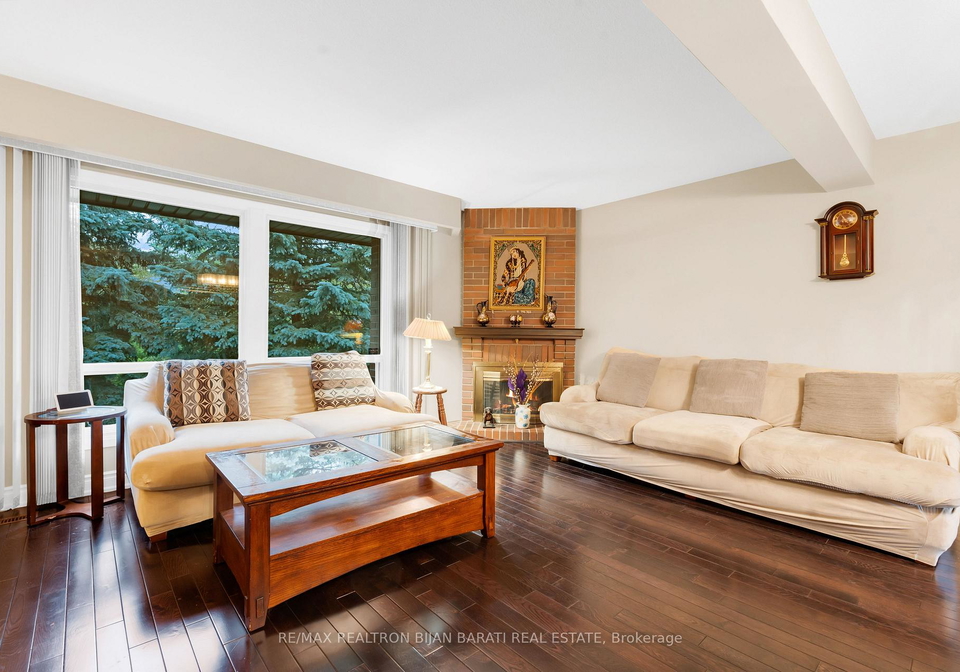 105-gypsy-roseway-north-york-ontario-c12544990
