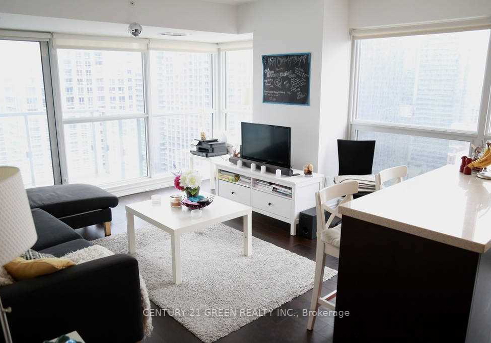 386-yonge-street-toronto-ontario-c12545204