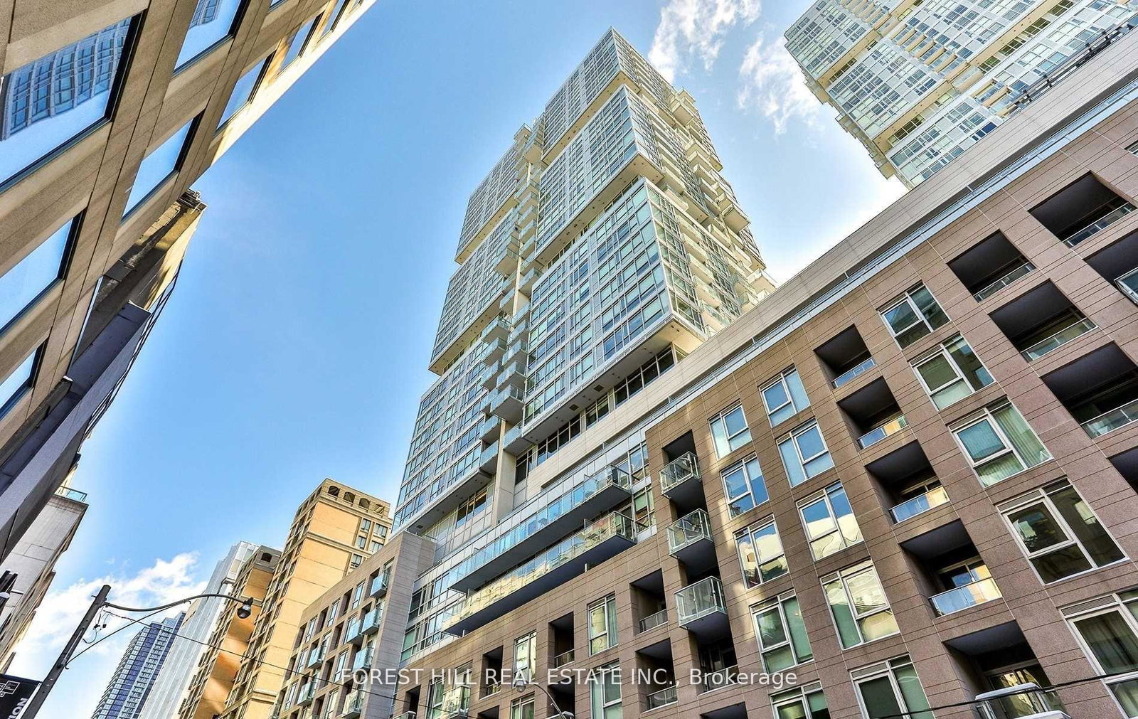 199-richmond-street-w-toronto-ontario-c12545246