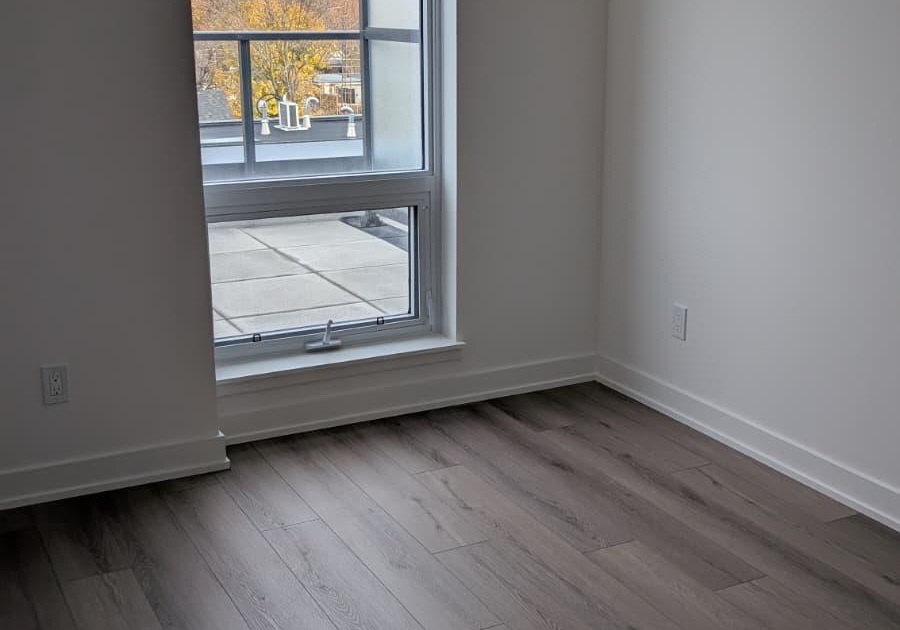 5-lakeview-avenue-toronto-ontario-c12545338