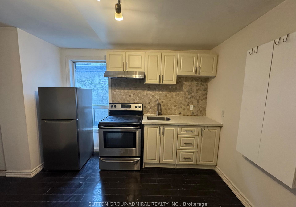 180-carlton-street-toronto-ontario-c12545892