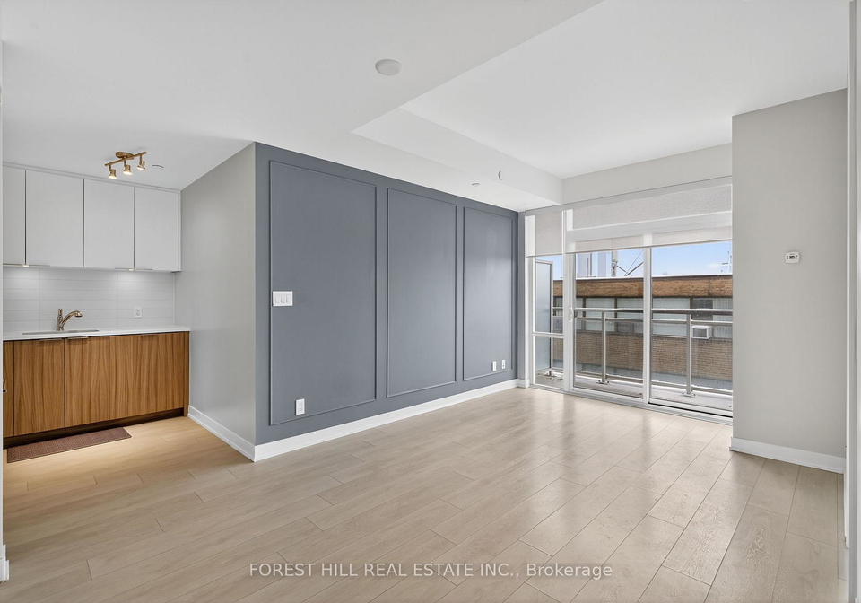 223-st-clair-avenue-w-toronto-ontario-c12546284