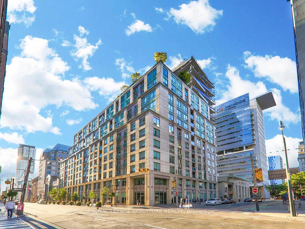 168-simcoe-street-toronto-ontario-c12547406