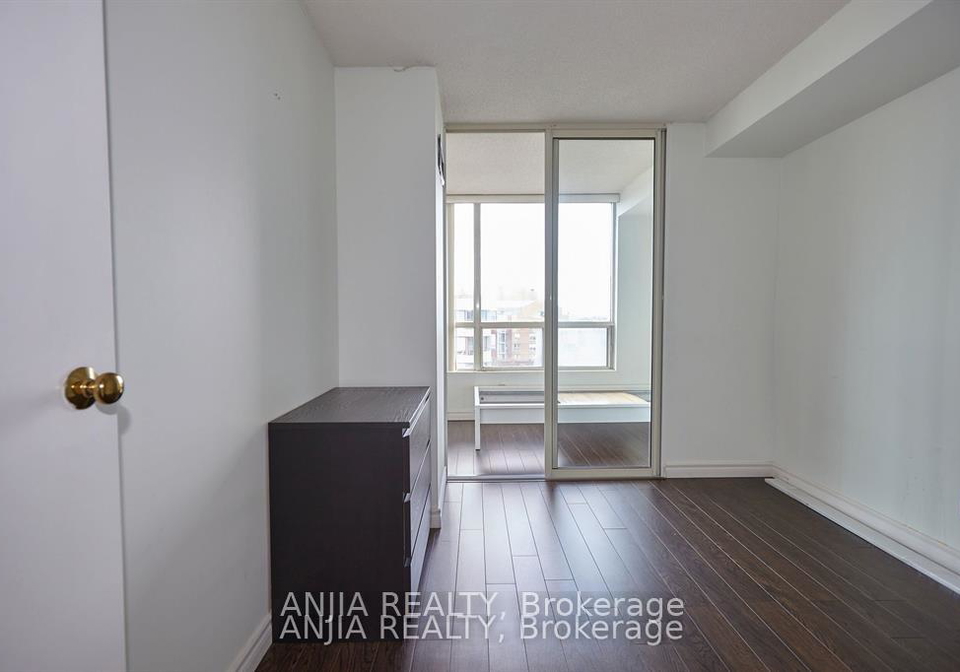 5765-yonge-street-n-north-york-ontario-c12547862