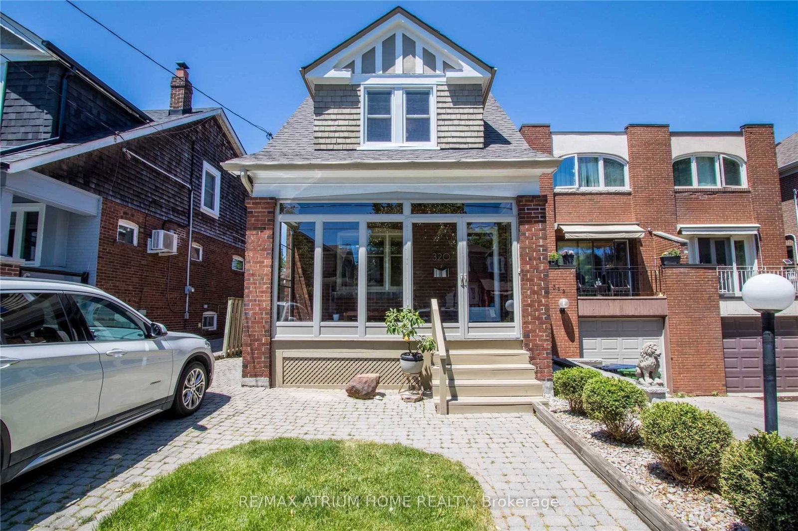 320-hillsdale-avenue-e-toronto-ontario-c12547928