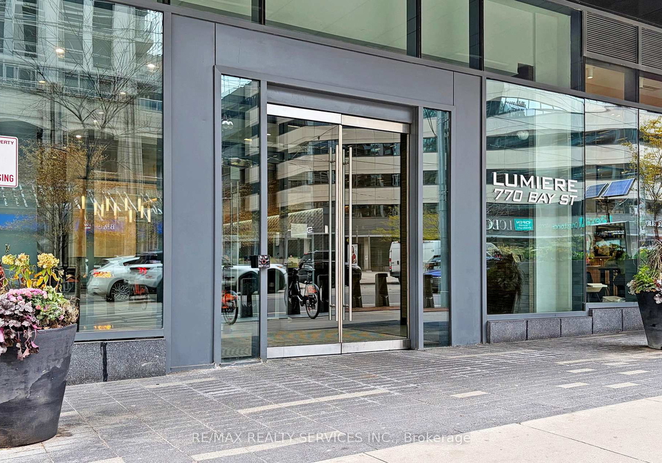 770-bay-street-toronto-ontario-c12547958