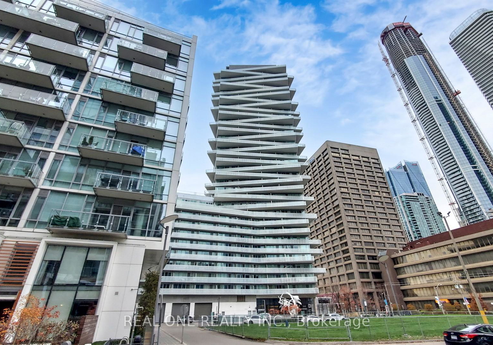 15-queens-quay-e-toronto-ontario-c12548266