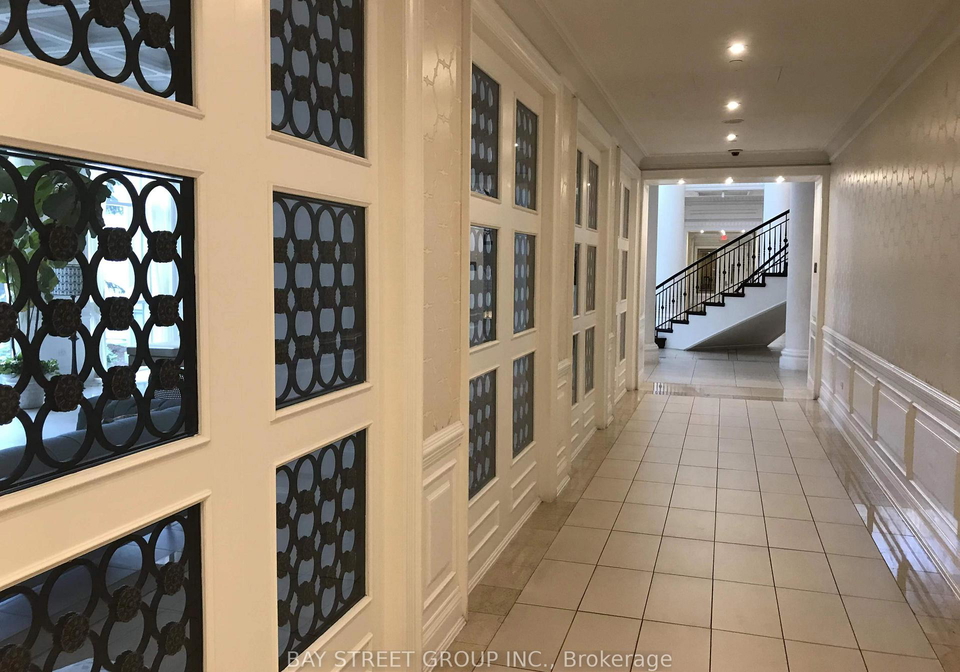 25-greenview-avenue-toronto-ontario-c12548984