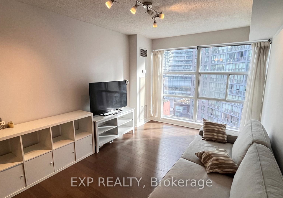 11-st-joseph-street-toronto-ontario-c12549094
