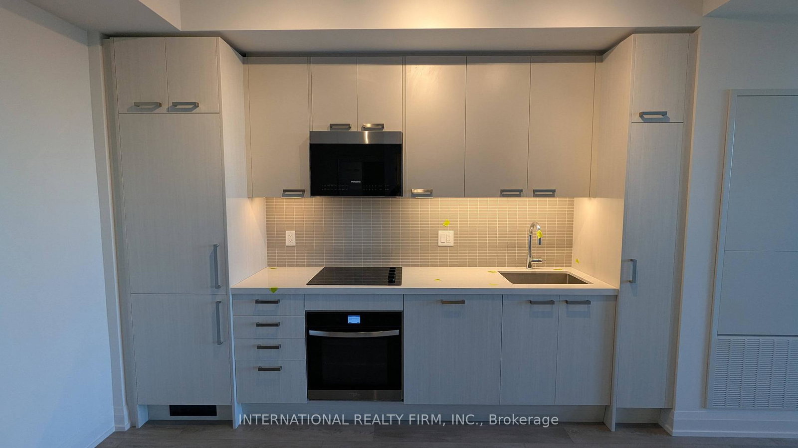 20-soudan-avenue-toronto-ontario-c12549278