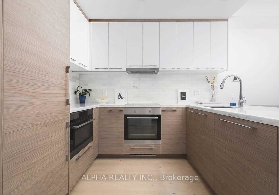 488-university-avenue-toronto-ontario-c12549340