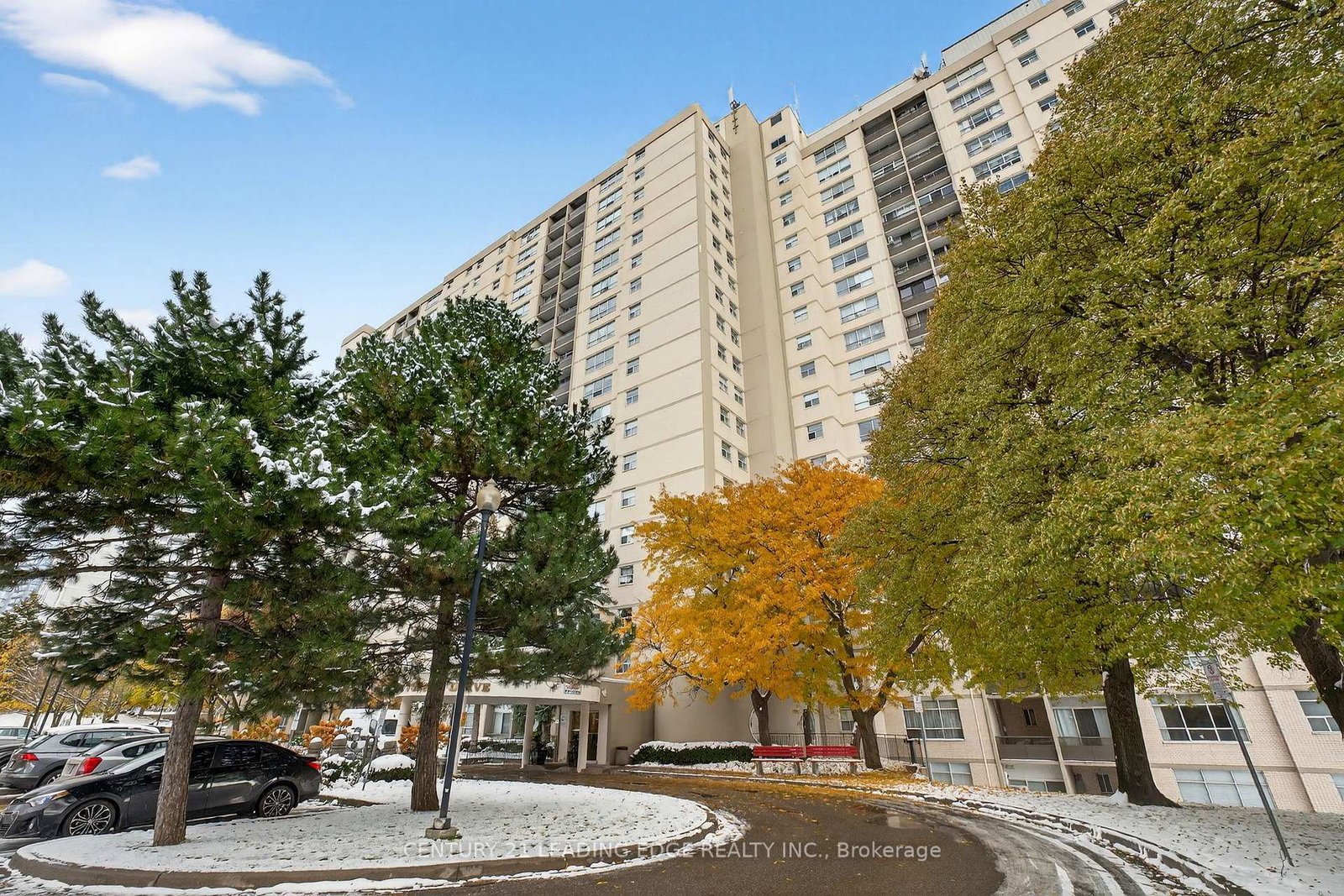 5-parkway-forest-drive-north-york-ontario-c12549358