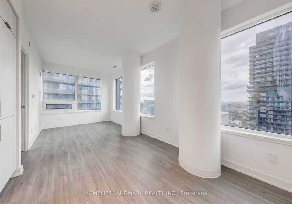 8-wellesley-street-w-toronto-ontario-c12549398