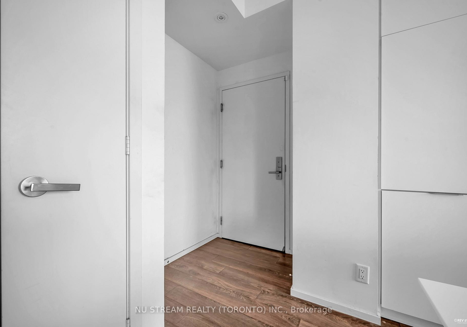 5-st-joseph-street-toronto-ontario-c12549478