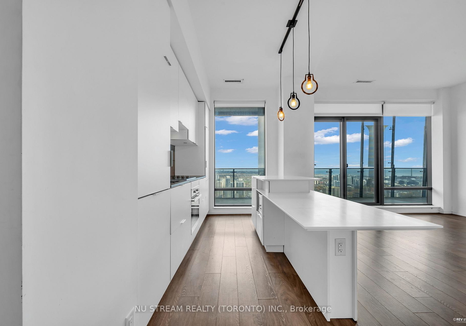 5-st-joseph-street-toronto-ontario-c12549478