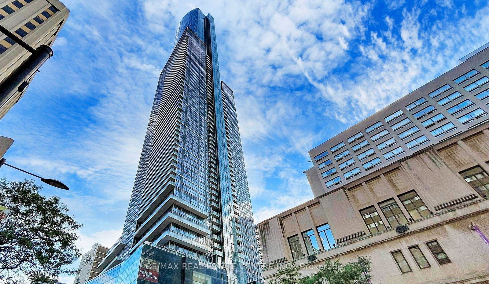 386-yonge-street-toronto-ontario-c12549614