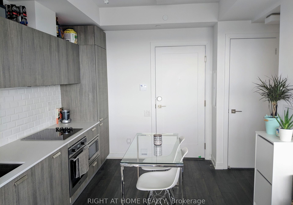 50-charles-street-e-toronto-ontario-c12549902