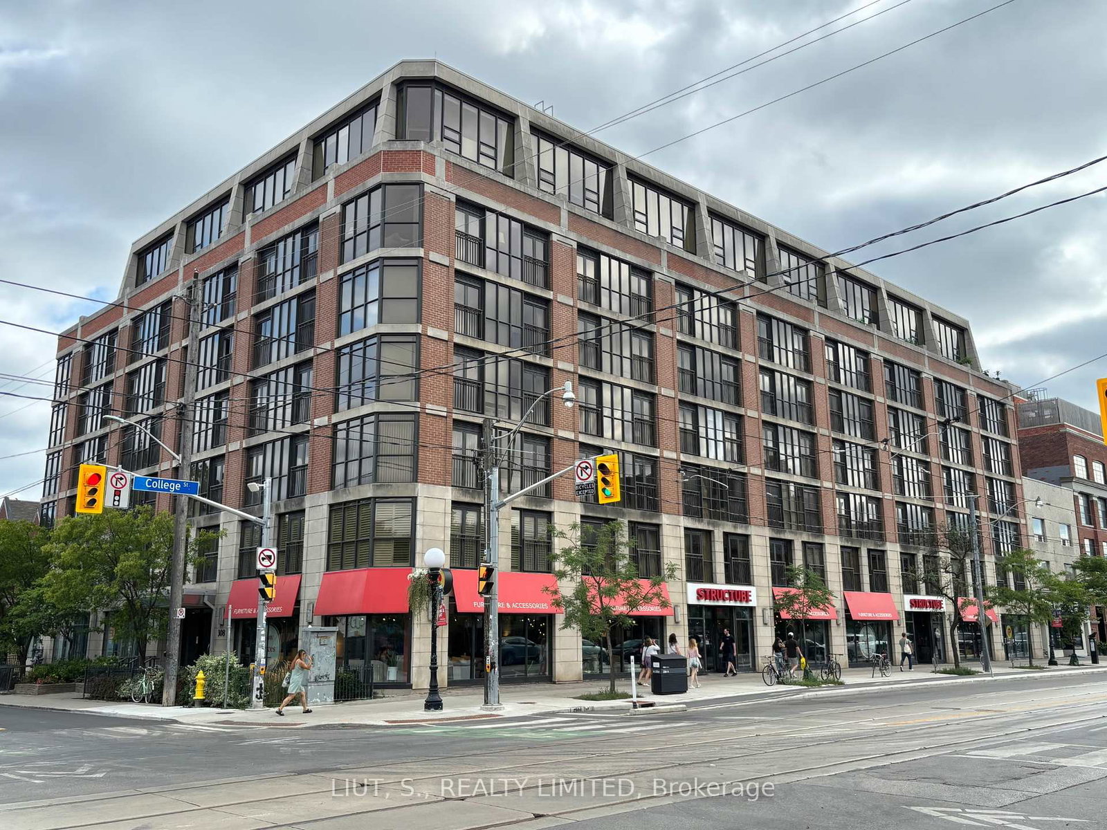 308-palmerston-avenue-toronto-ontario-c12549956